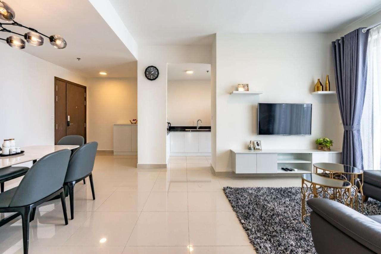 Khách sạn hẻo lánh Henry - Rivergate
